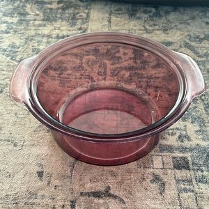 Beautiful plum Corningware glass pot. 5L